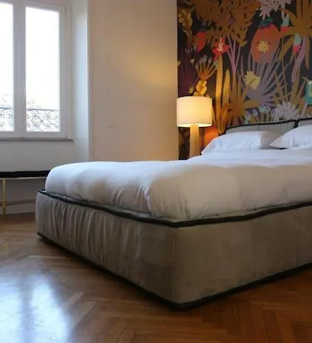 Апартаменты Trevi Fountain Luxury Flat Рим