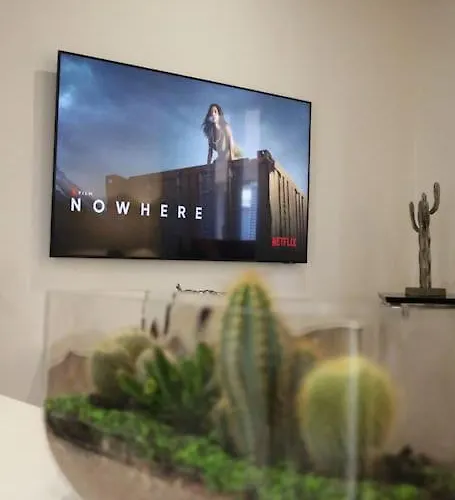 Trevi Fountain Luxury Flat Апартаменты *
