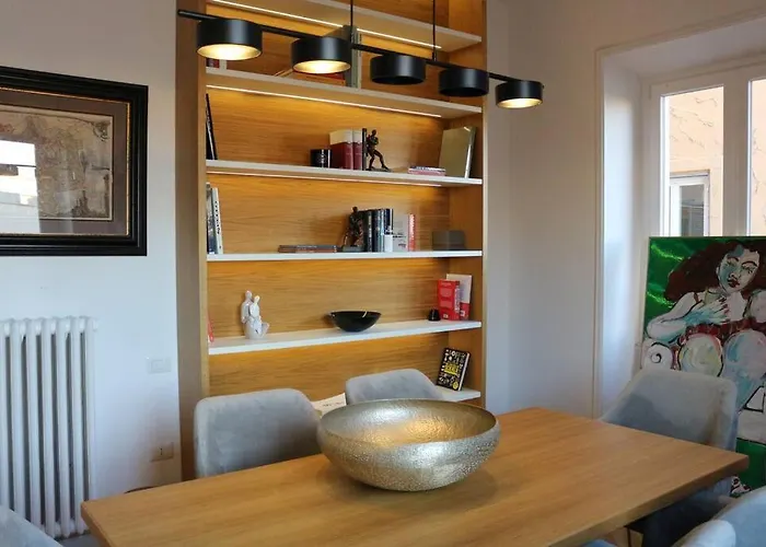 Апартаменты Trevi Fountain Luxury Flat Рим