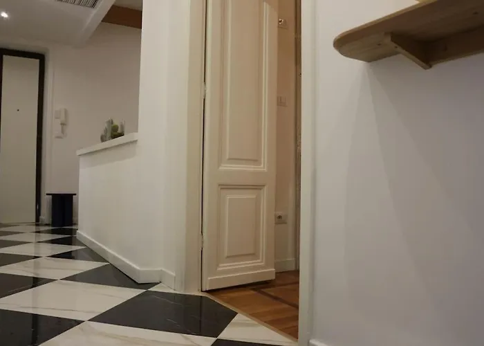Апартаменты Trevi Fountain Luxury Flat Рим
