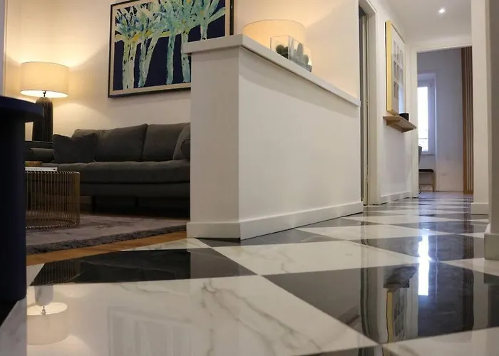 Апартаменты Trevi Fountain Luxury Flat