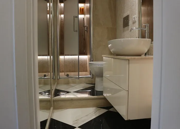 Апартаменты Trevi Fountain Luxury Flat *