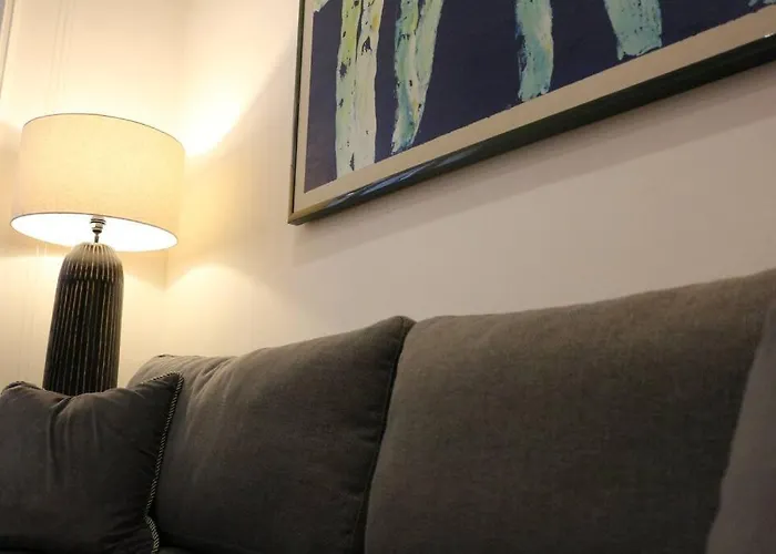 Trevi Fountain Luxury Flat Апартаменты *